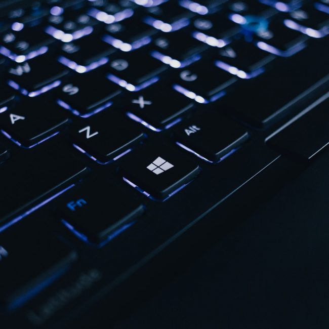 photo-1527600478564-488952effedb